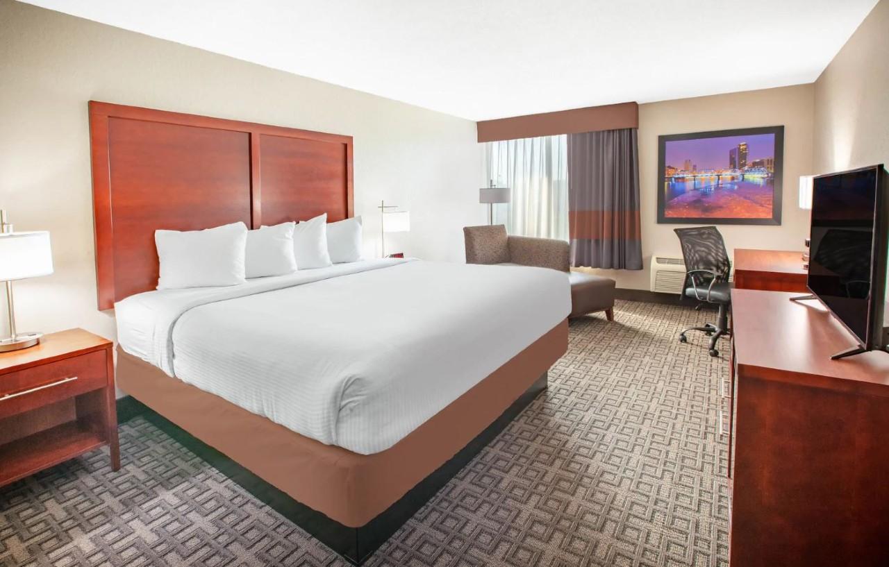 Baymont By Wyndham Grand Rapids Near Downtown Hotel Wyoming Exterior foto